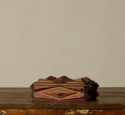 Pierce & Ward AMERICAN TRAMP ART KEEPSAKE BOX | Boxes