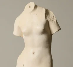 Pierce & Ward CAST STONE FEMALE NUDE SCULPTURE | Objets D'Art