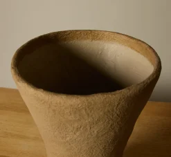 Pierce & Ward EARTH VASE BY SERAX | Vessels