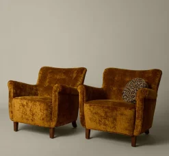 Pierce & Ward PAIR OF DANISH EASY CHAIRS IN THE MANNER OF FRITZ HANSEN | Furniture