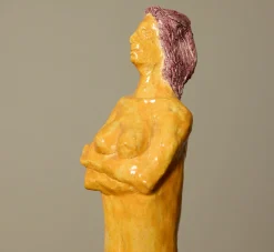 Pierce & Ward STUDIO ART SEATED WOMAN SCULPTURE | Ceramics | Objets D'Art