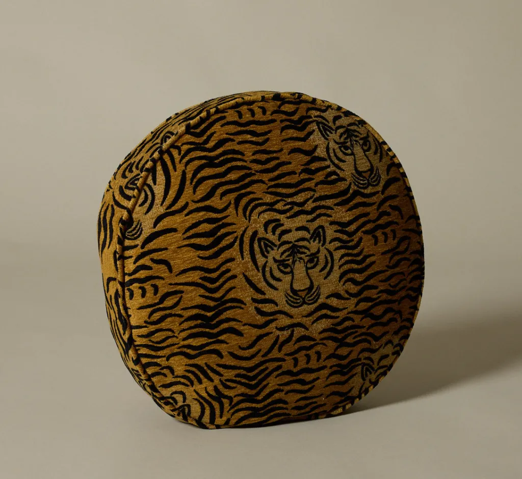 Pierce & Ward THE GLORIA DISC PILLOW | Pillows | Pierce & Ward Collection