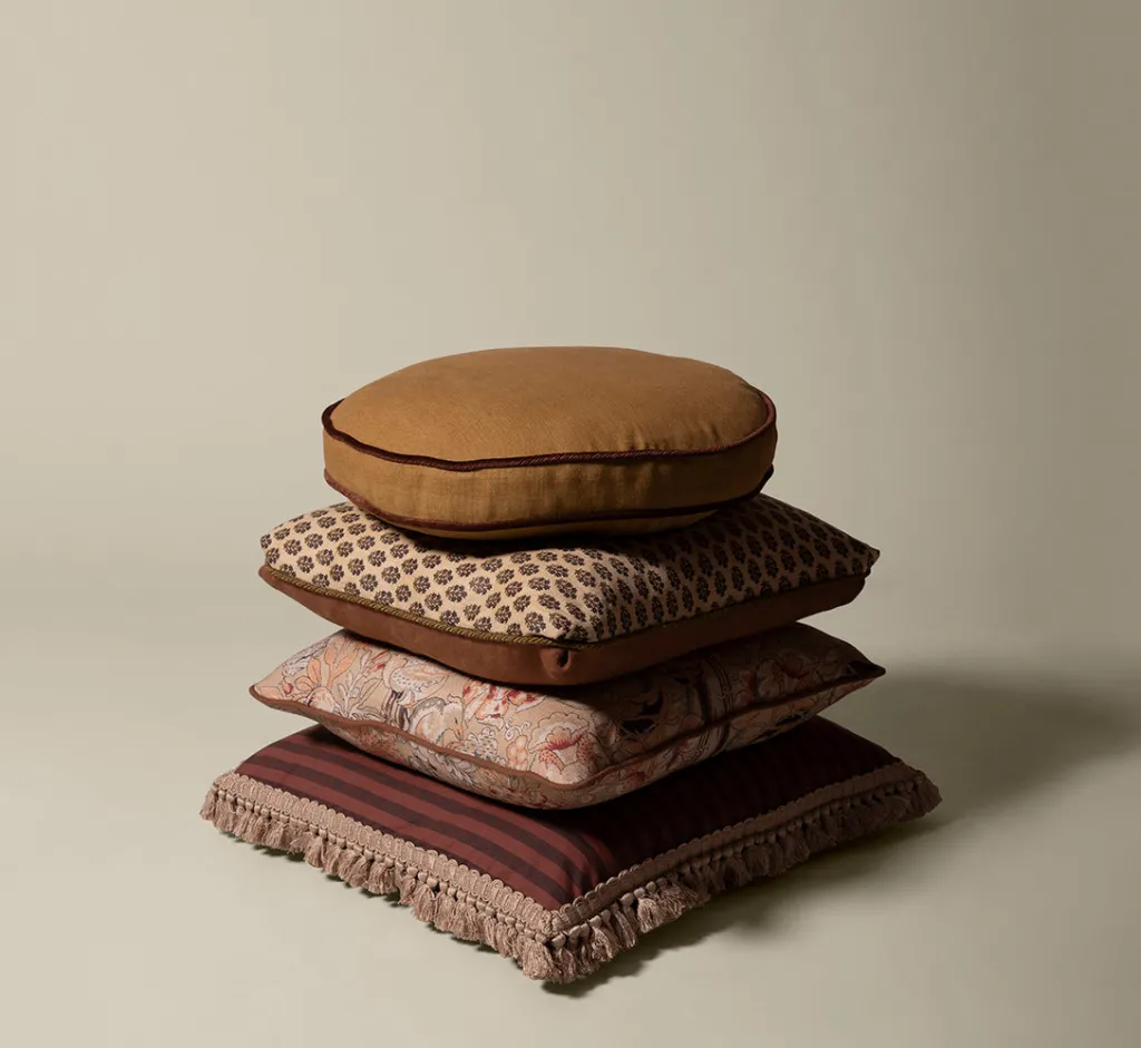 Pierce & Ward THE JANE EYRE PILLOW | Pillows | Pierce & Ward Collection