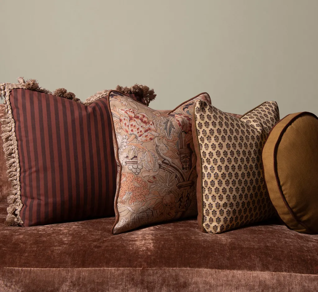 Pierce & Ward THE JANE EYRE PILLOW | Pillows | Pierce & Ward Collection