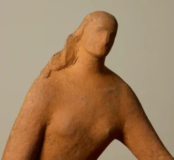 Pierce & Ward VINTAGE TERRACOTTA SEATED FIGURE | Objets D'Art