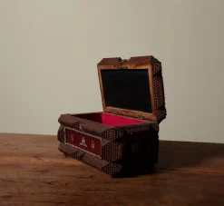 Pierce & Ward VINTAGE TRAMP ART JEWELRY BOX WITH BOTANICAL MOTIFS | Boxes